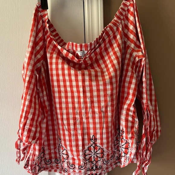 Crown & Ivy Red Checkered Blouse with Black Embroidery - Picture 4 of 7
